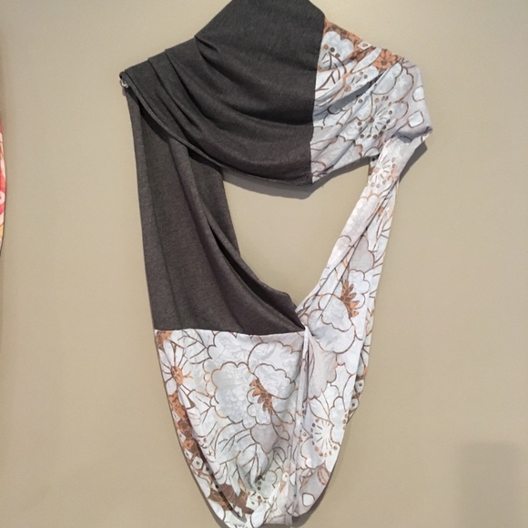 Free People grey/gold infinity scarf. - Picture 2 of 3